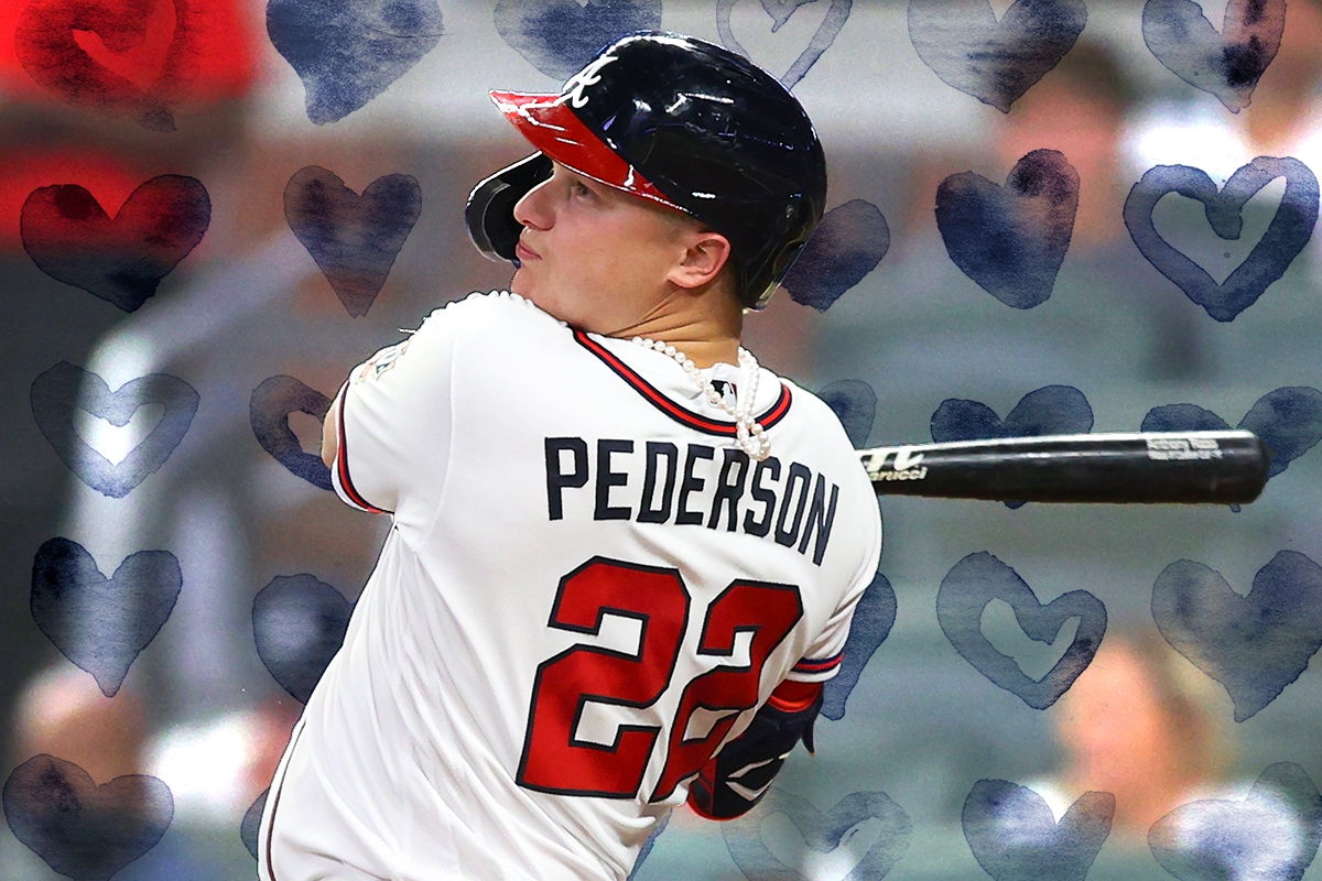 Joc Pederson has amazing reason for wearing pearl necklace at bat