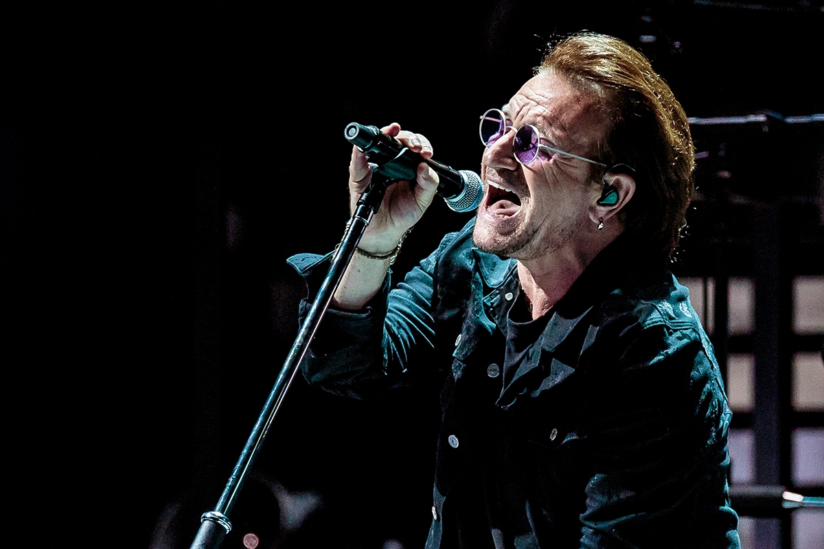 U2's Bono pays tribute to 'beautiful kids' slain at Israeli desert