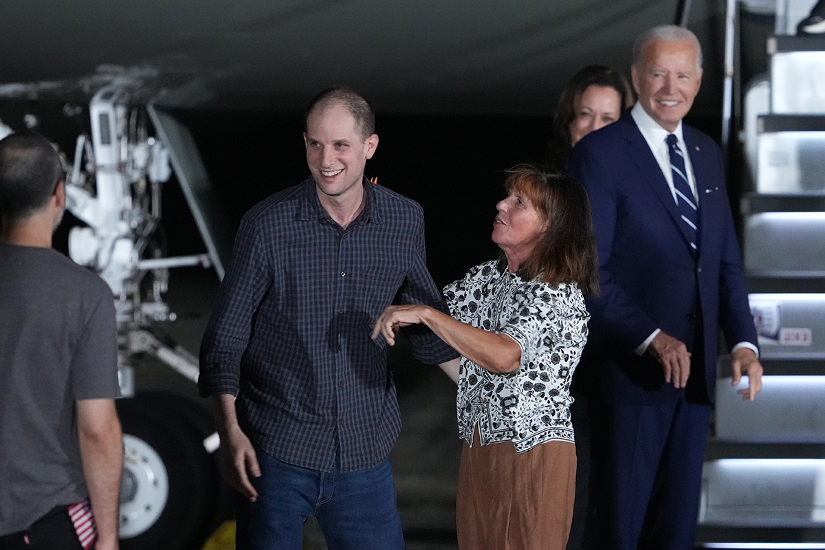 JOINT BASE ANDREWS, MARYLAND - AUGUST 1: Freed prisoner Evan Gershkovich greets his mother Ella Milman after arriving back in the United States on August 1, 2024 at Joint Base Andrews, Maryland. Their release, negotiated as part of a 24-person prisoner exchange with Russia that involved at least six countries, is the largest prisoner exchange in post-Soviet history. (Photo